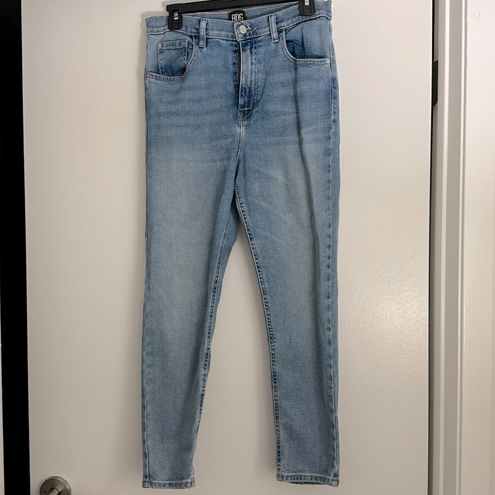 BDG girlfriend high rise cropped